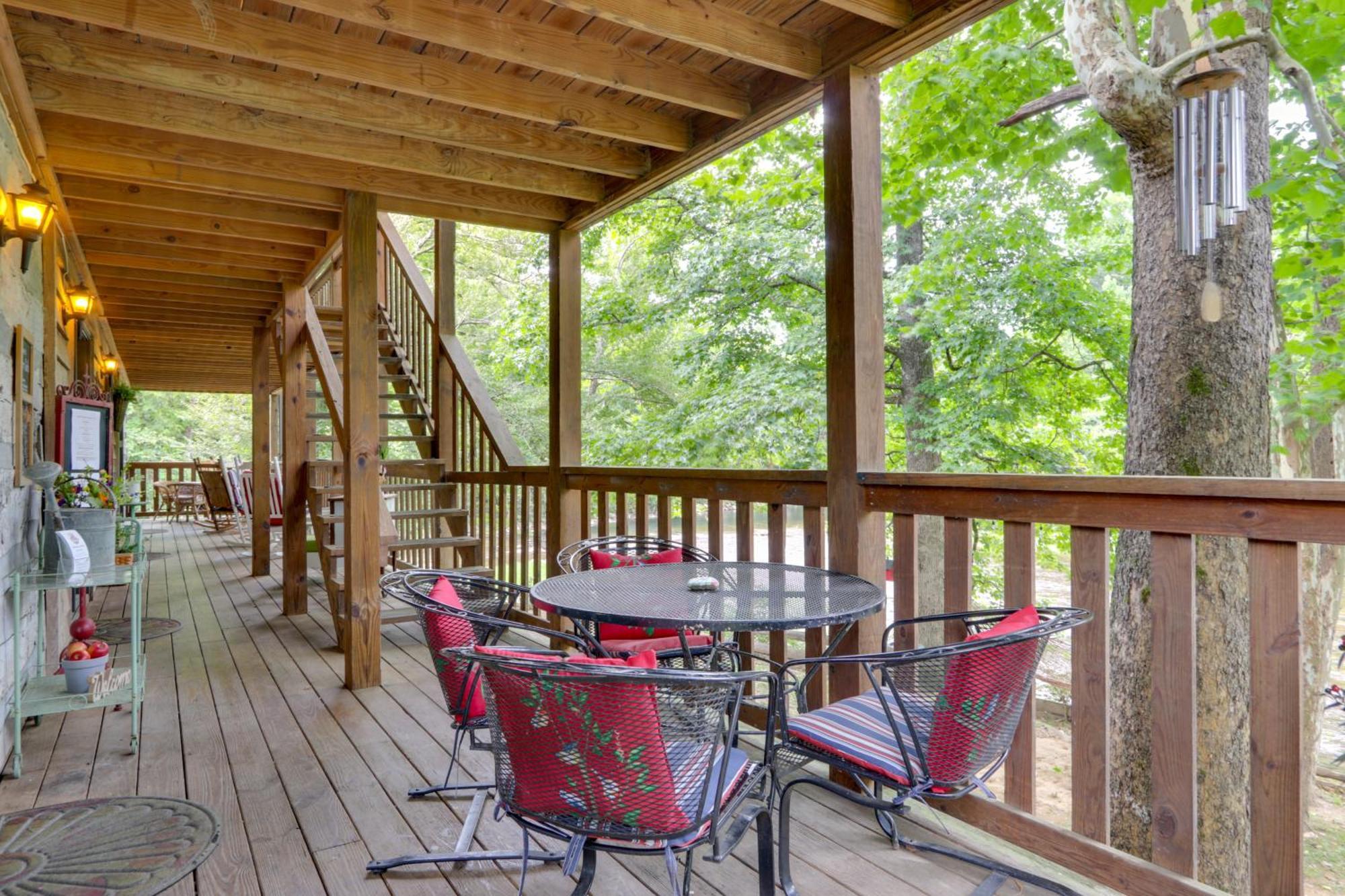 Riverfront Couples Retreat In Smoky Mountains! Daire Townsend Dış mekan fotoğraf